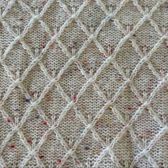 Francesca’s Collections Alya Beige Sweater with multicolor specks - Picture 4 of 4